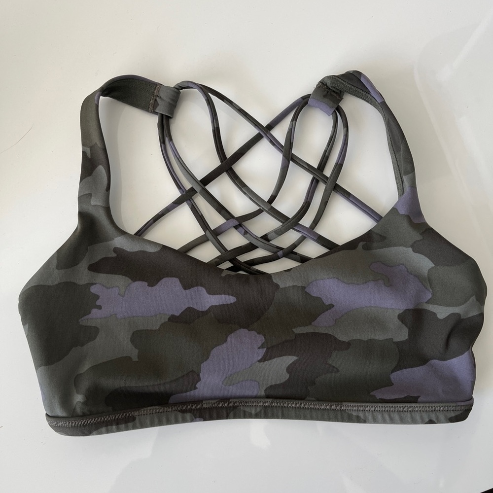 Lululemon Free to Be Wild Sports Bra